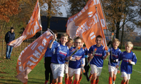 SV Kronenberg jeugd met vlag